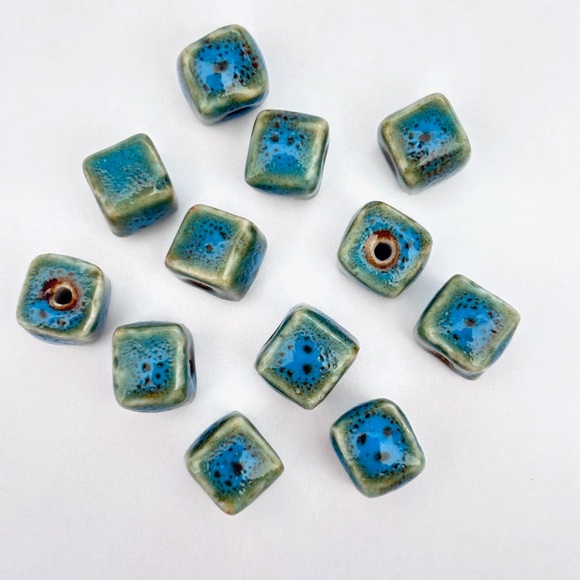 As Low As $2 Speckled Blue Turquoise Porcelain Cubes 9mm x 9mm (12) - Picture 1 of 2